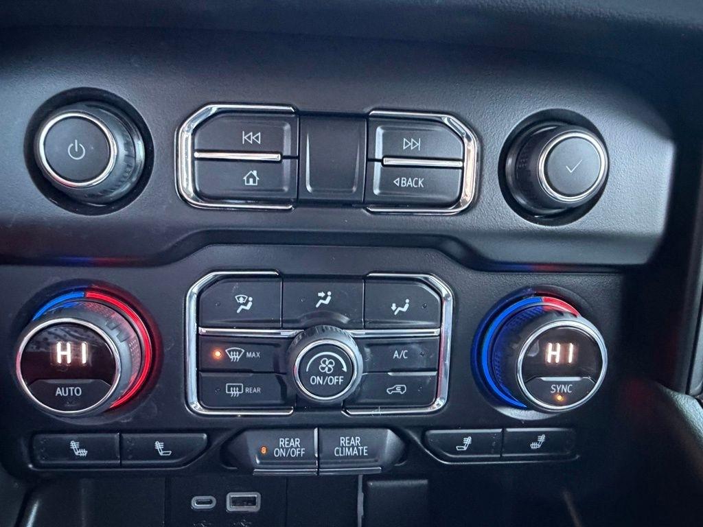 Chevrolet Tahoe  2021