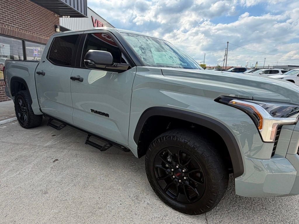 Toyota Tundra  2024