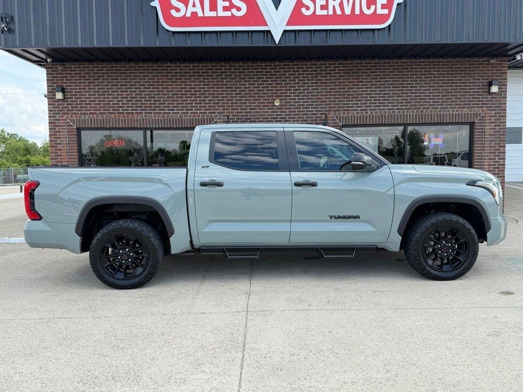 Toyota Tundra  2024