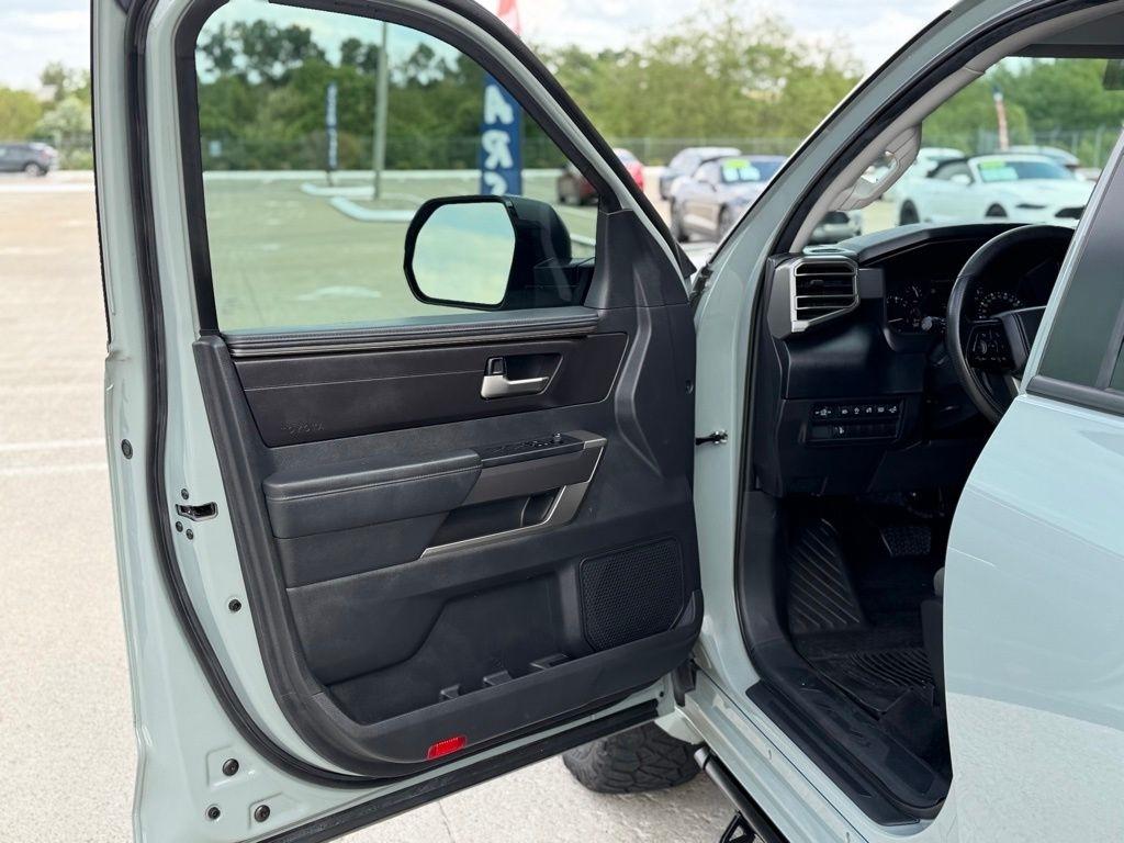 Toyota Tundra  2024