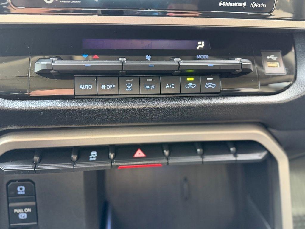 Toyota Tundra  2024