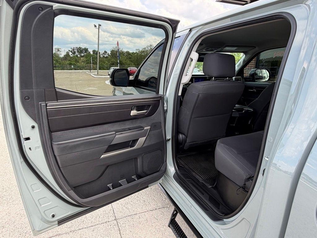 Toyota Tundra  2024