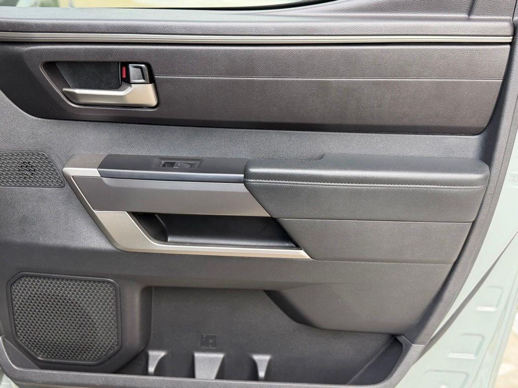 Toyota Tundra  2024