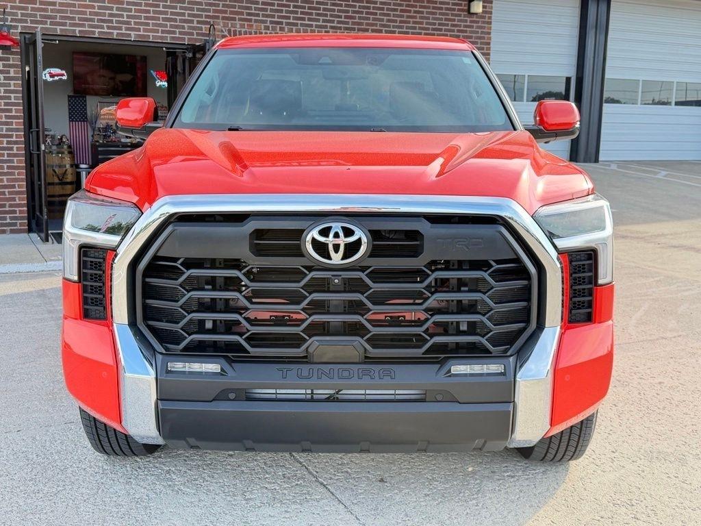 Toyota Tundra  2024