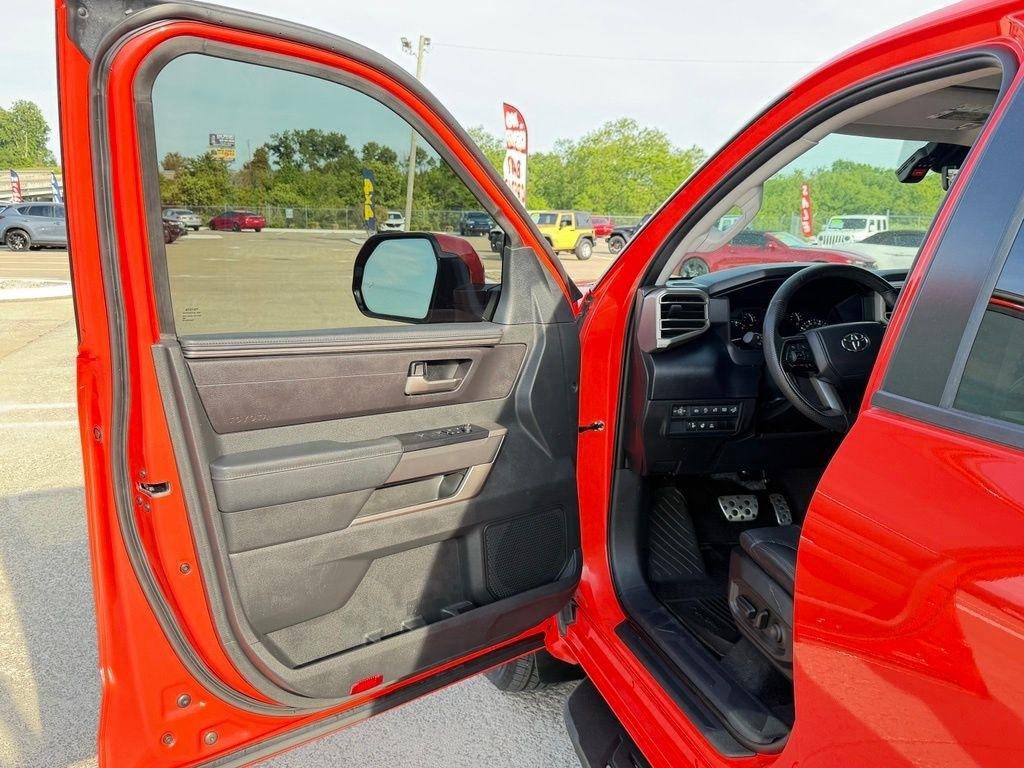 Toyota Tundra  2024