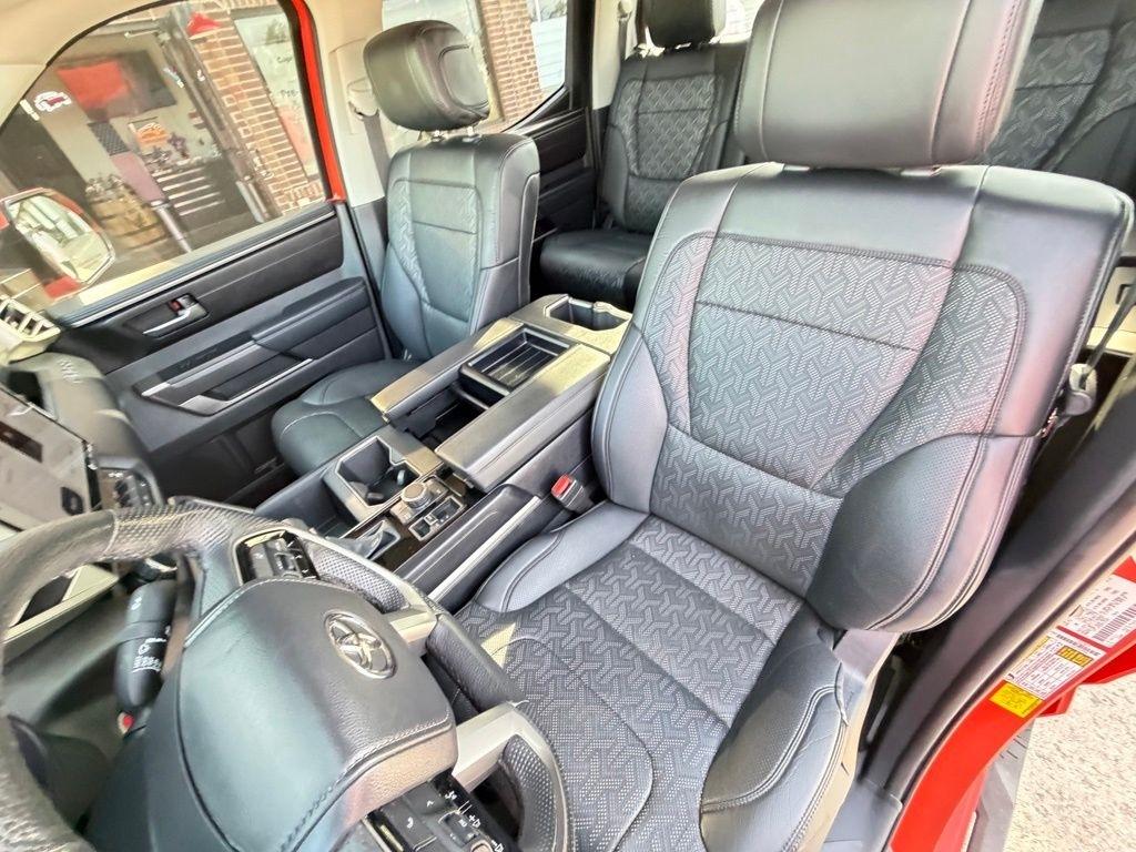 Toyota Tundra  2024