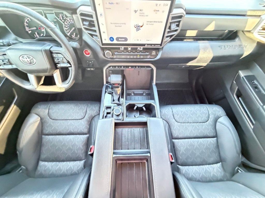 Toyota Tundra  2024