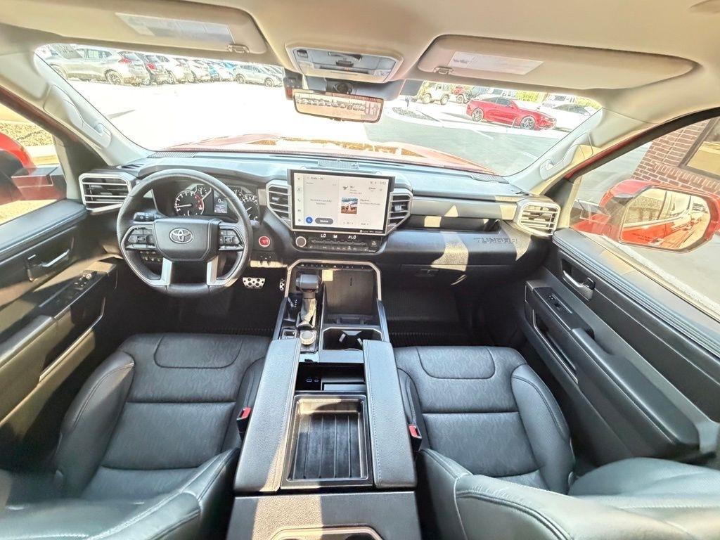 Toyota Tundra  2024