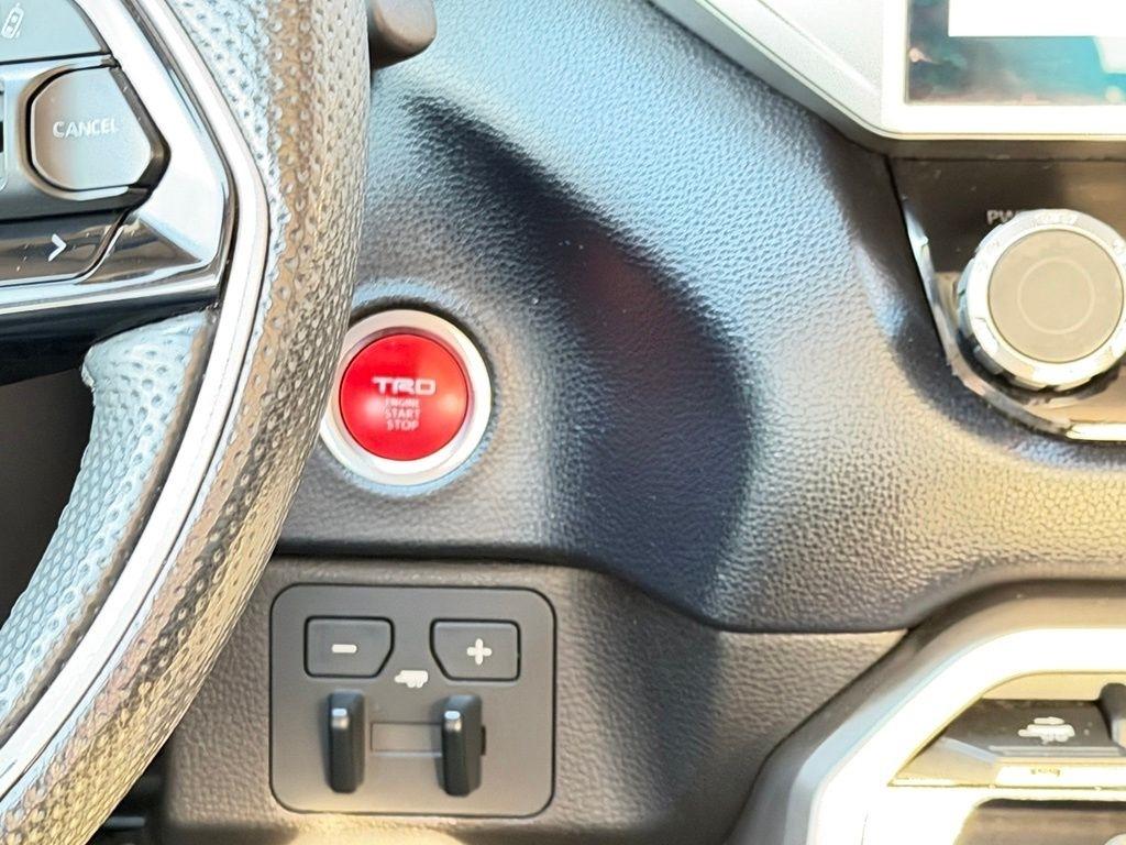 Toyota Tundra  2024