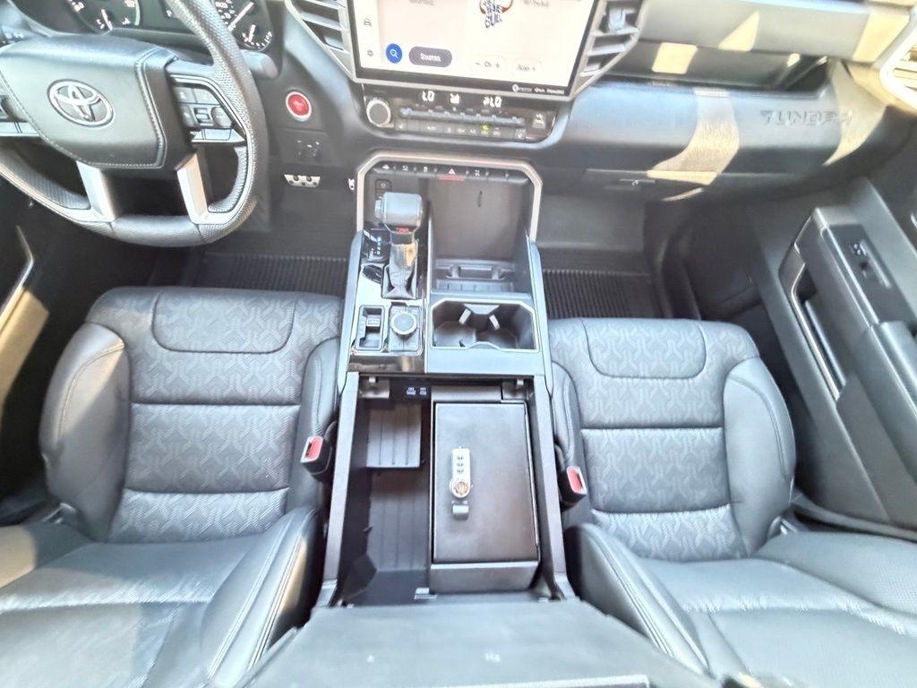 Toyota Tundra  2024