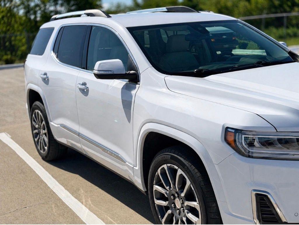GMC Acadia  2023