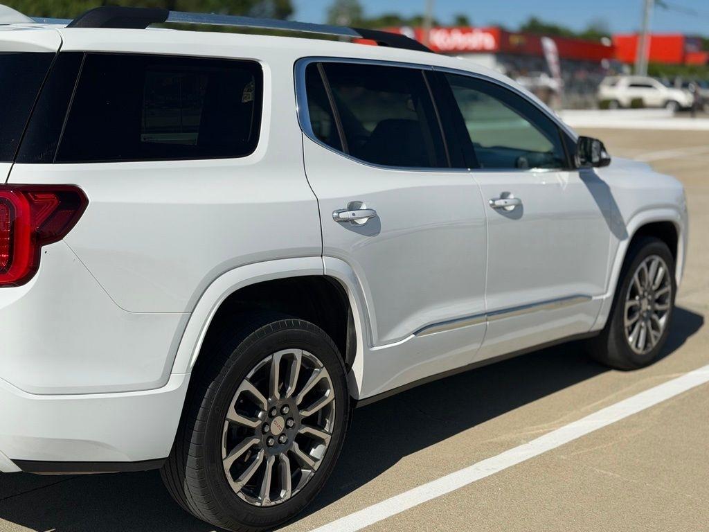 GMC Acadia  2023