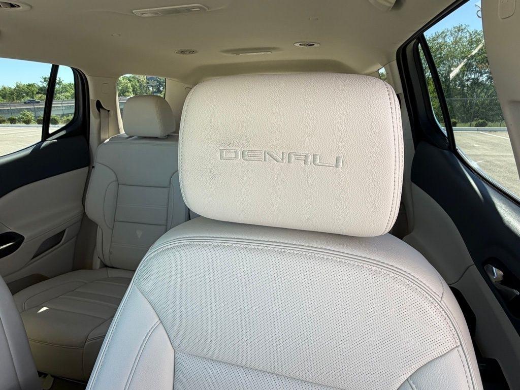 GMC Acadia  2023