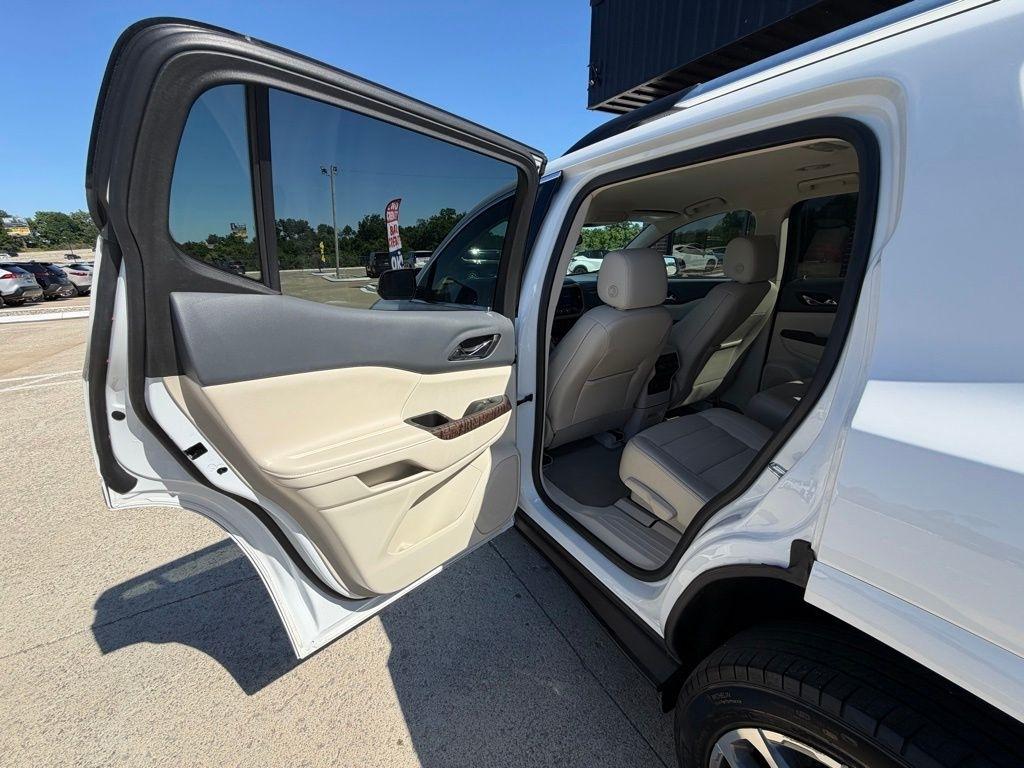 GMC Acadia  2023