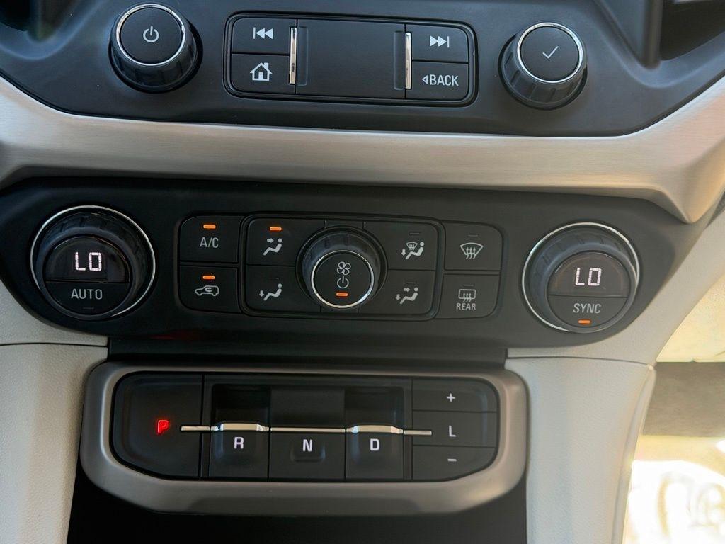 GMC Acadia  2023