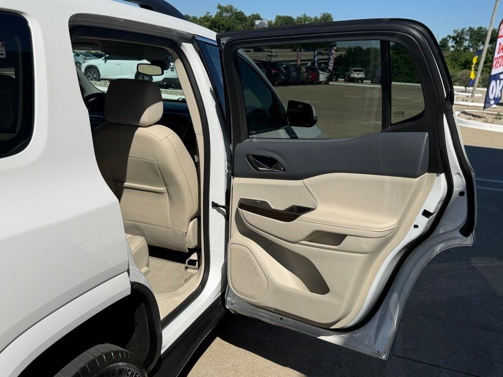 GMC Acadia  2023