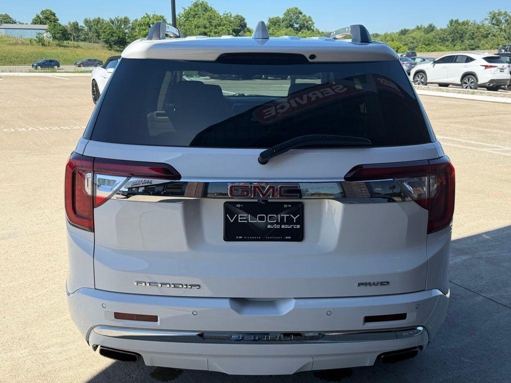 GMC Acadia  2023