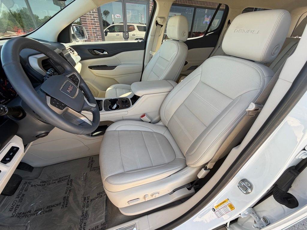 GMC Acadia  2023