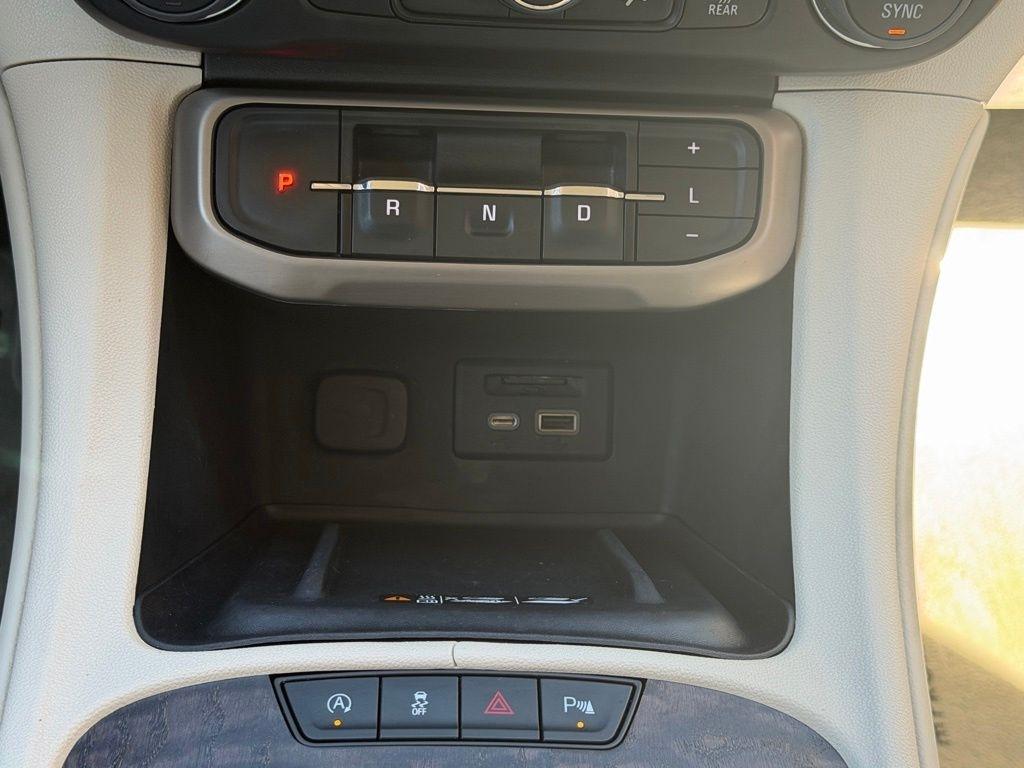 GMC Acadia  2023