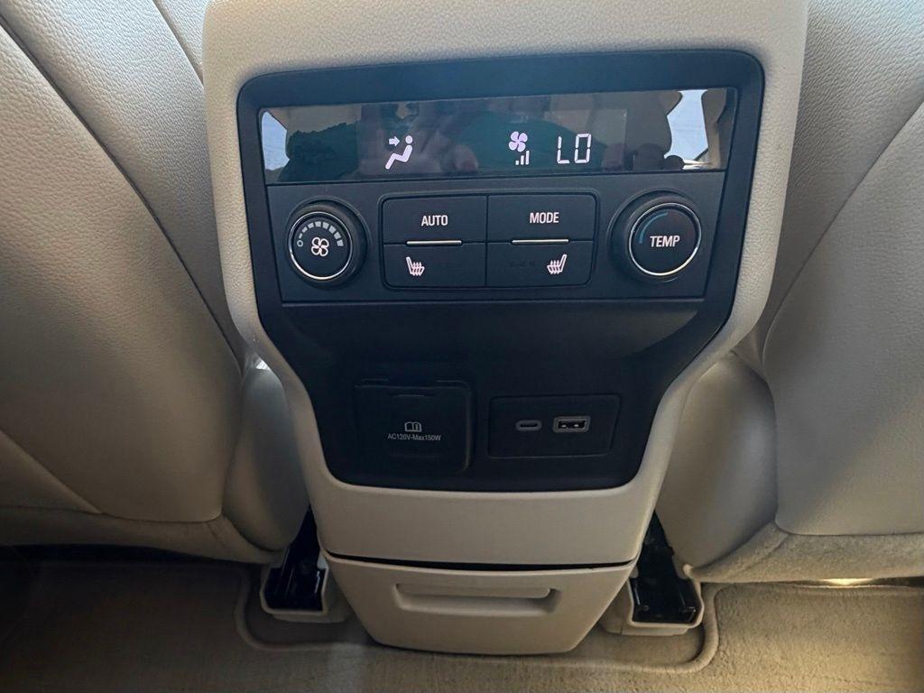 GMC Acadia  2023
