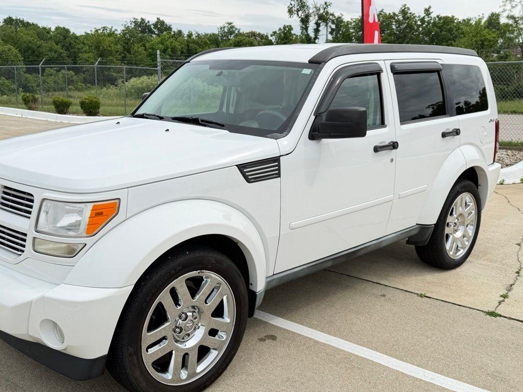 Dodge Nitro  2011