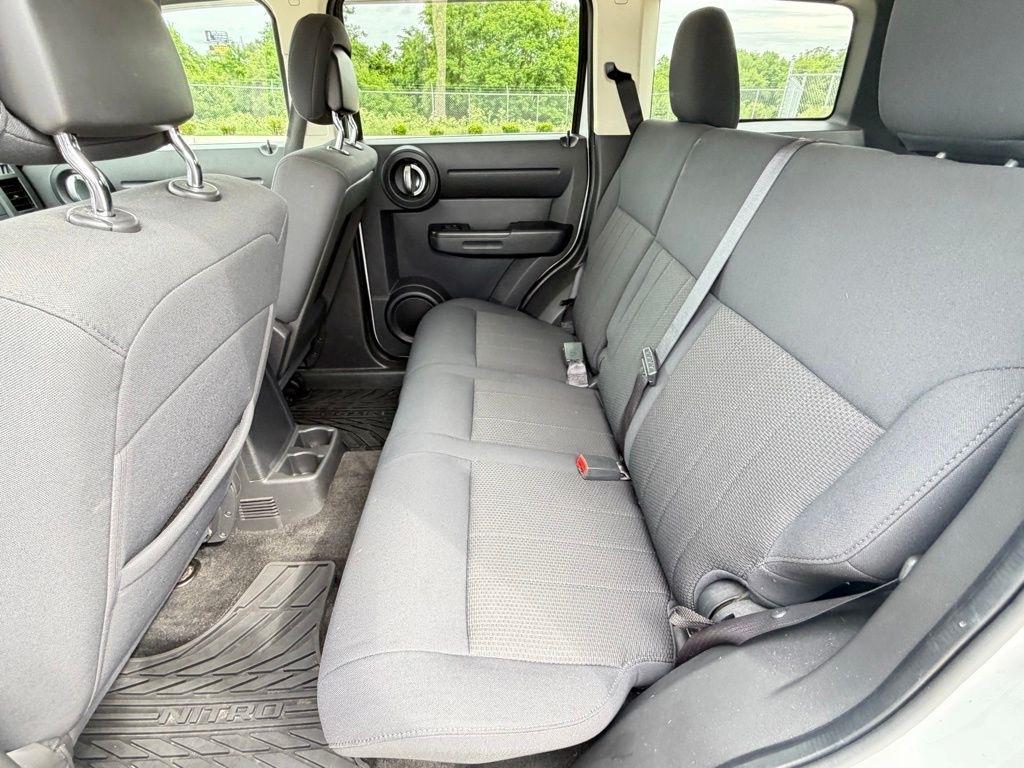 Dodge Nitro  2011