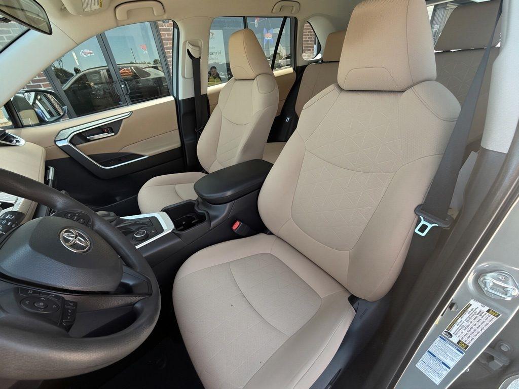 Toyota RAV4 Hybrid  2022