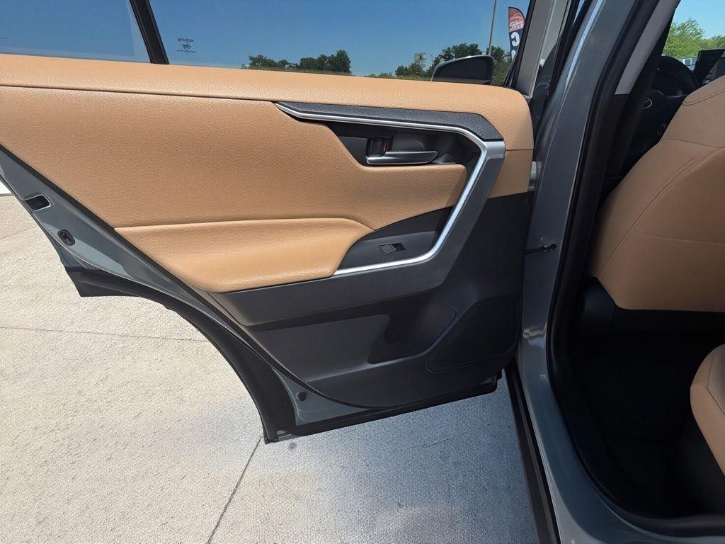 Toyota RAV4 Hybrid  2022