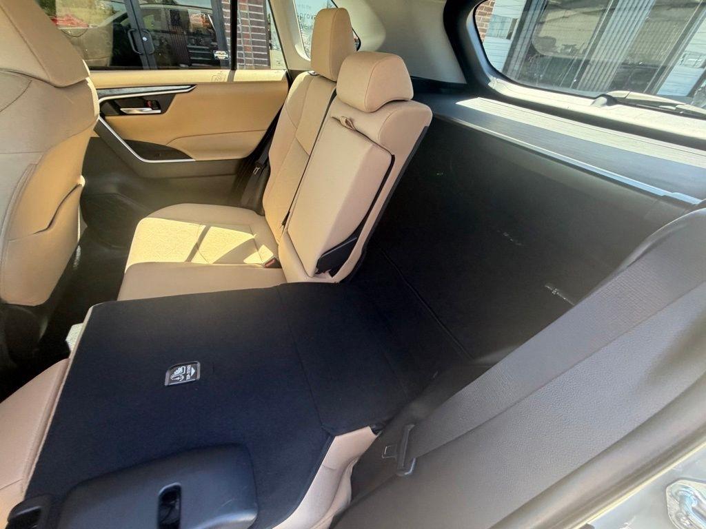 Toyota RAV4 Hybrid  2022