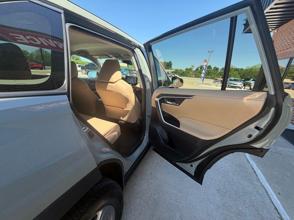 Toyota RAV4 Hybrid  2022