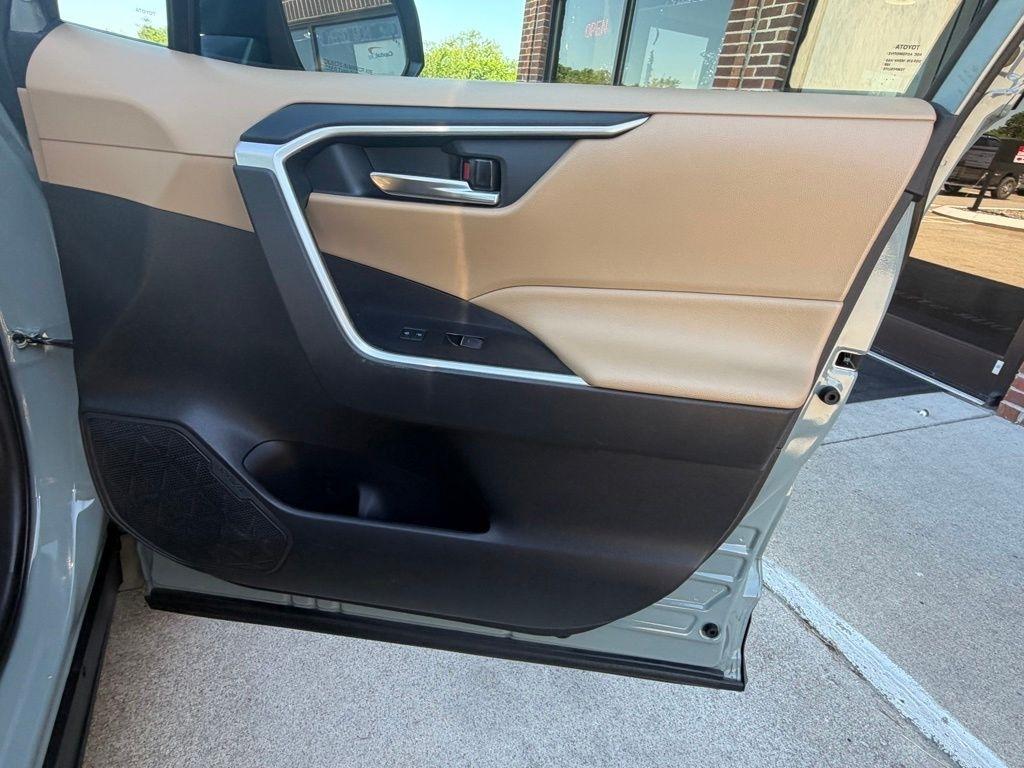 Toyota RAV4 Hybrid  2022