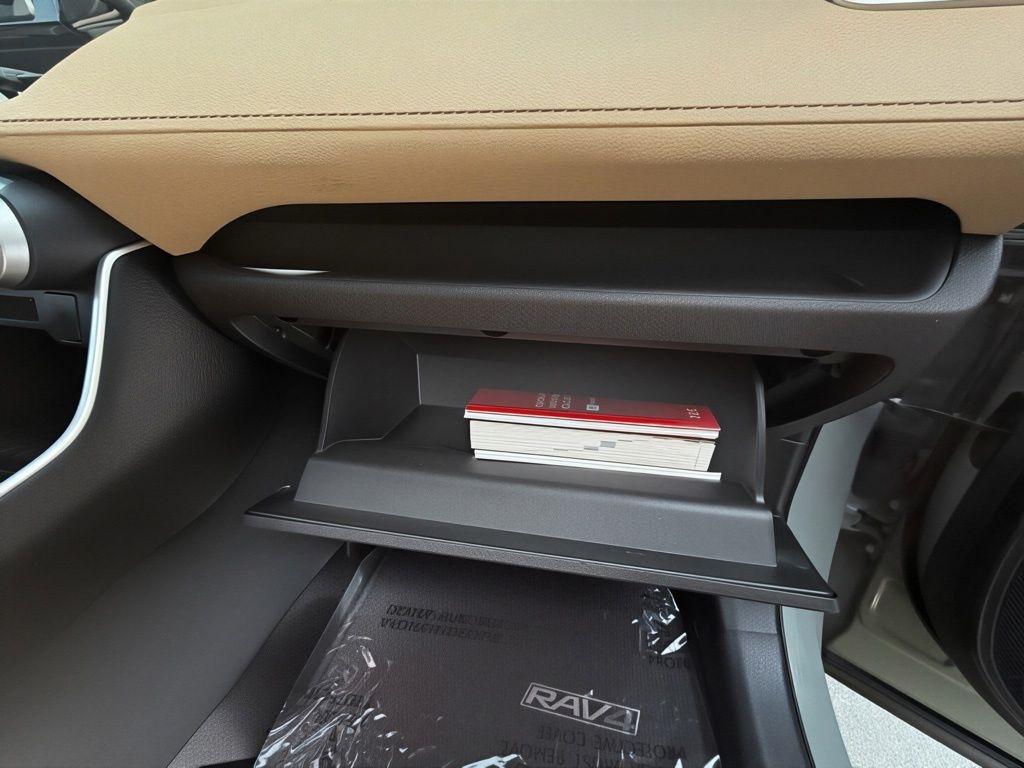 Toyota RAV4 Hybrid  2022