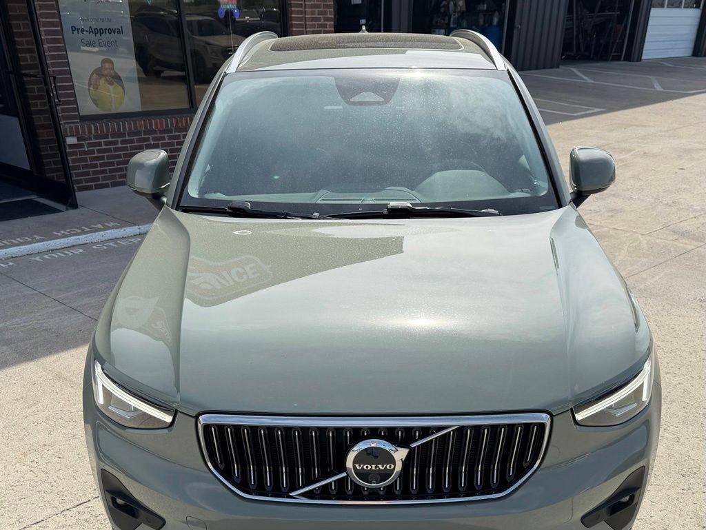 Volvo XC40  2024
