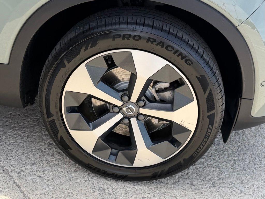 Volvo XC40  2024