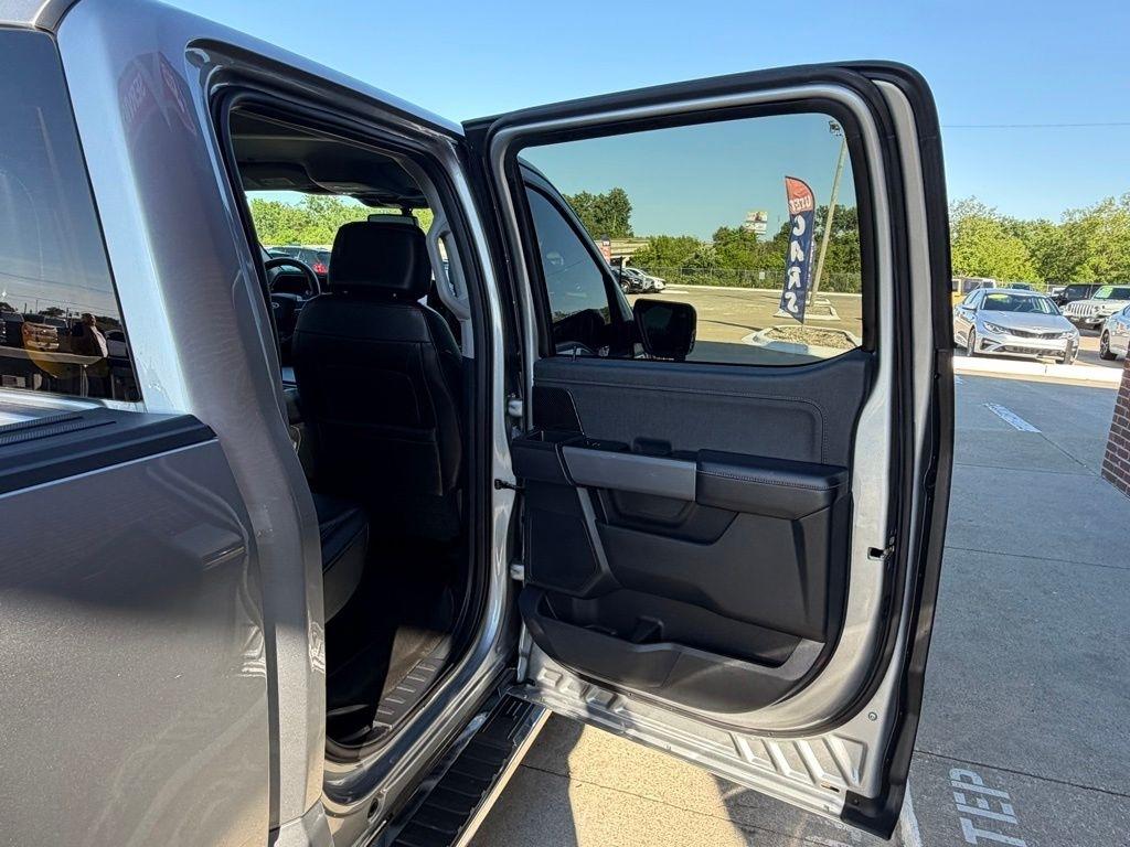 Ford F-150  2021