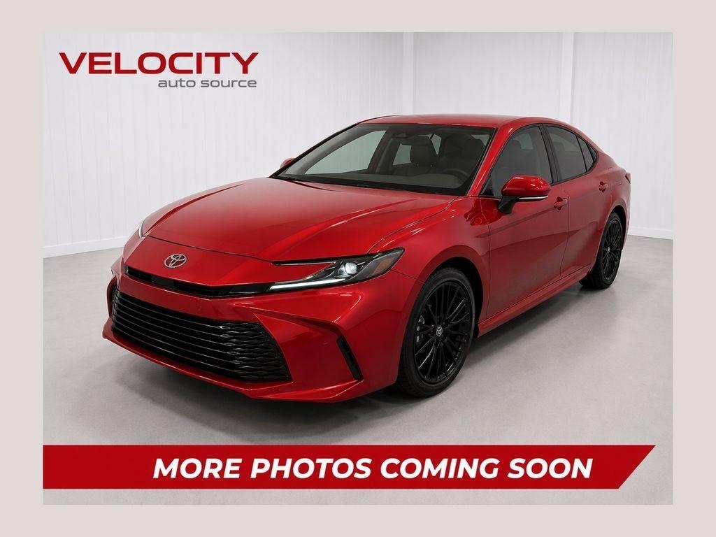 Toyota Camry Hybrid  2025