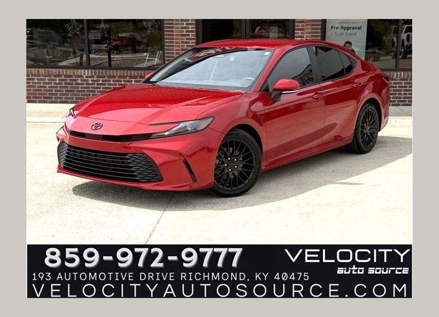 2025 Toyota Camry Hybrid LE