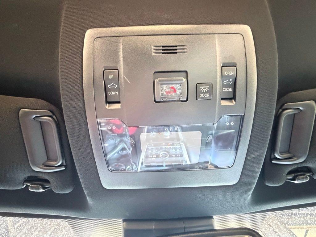 Lexus NX 300  2021