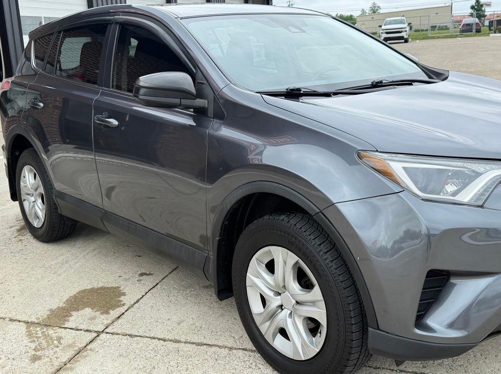 Toyota RAV4  2018