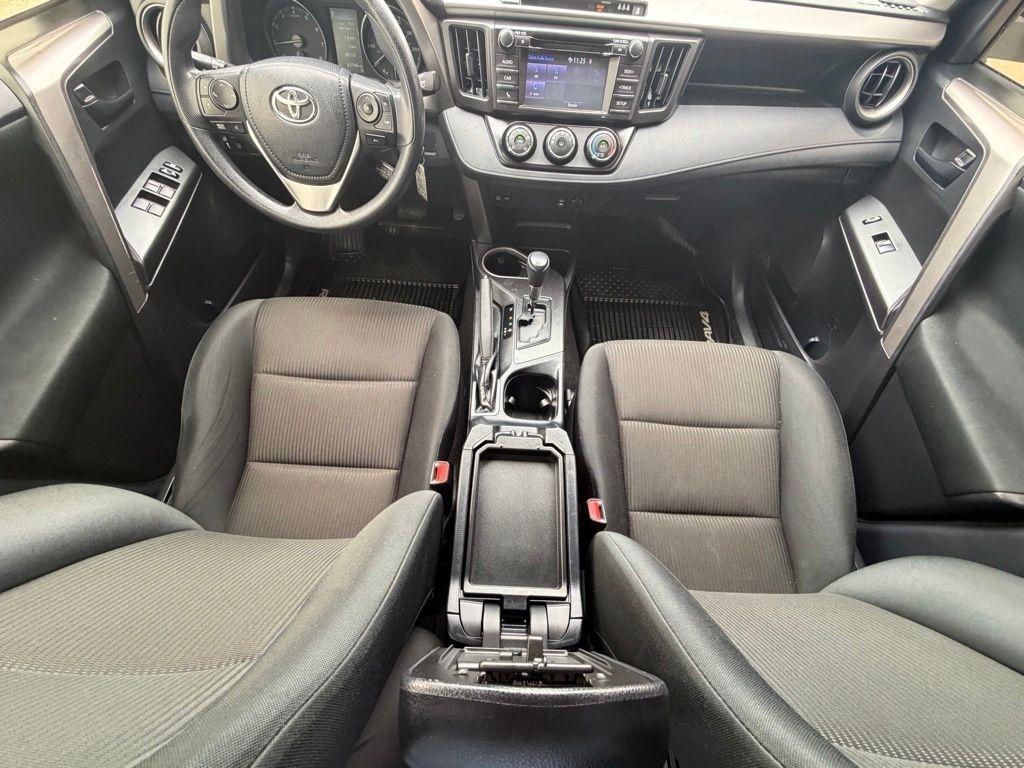 Toyota RAV4  2018