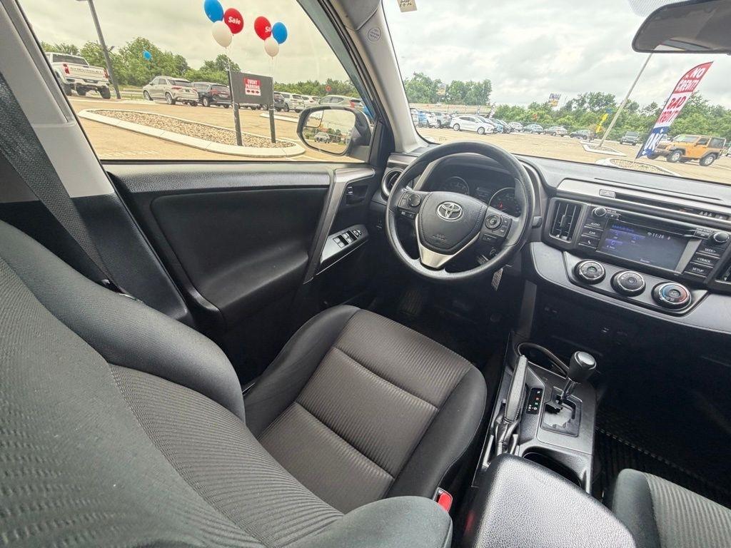 Toyota RAV4  2018