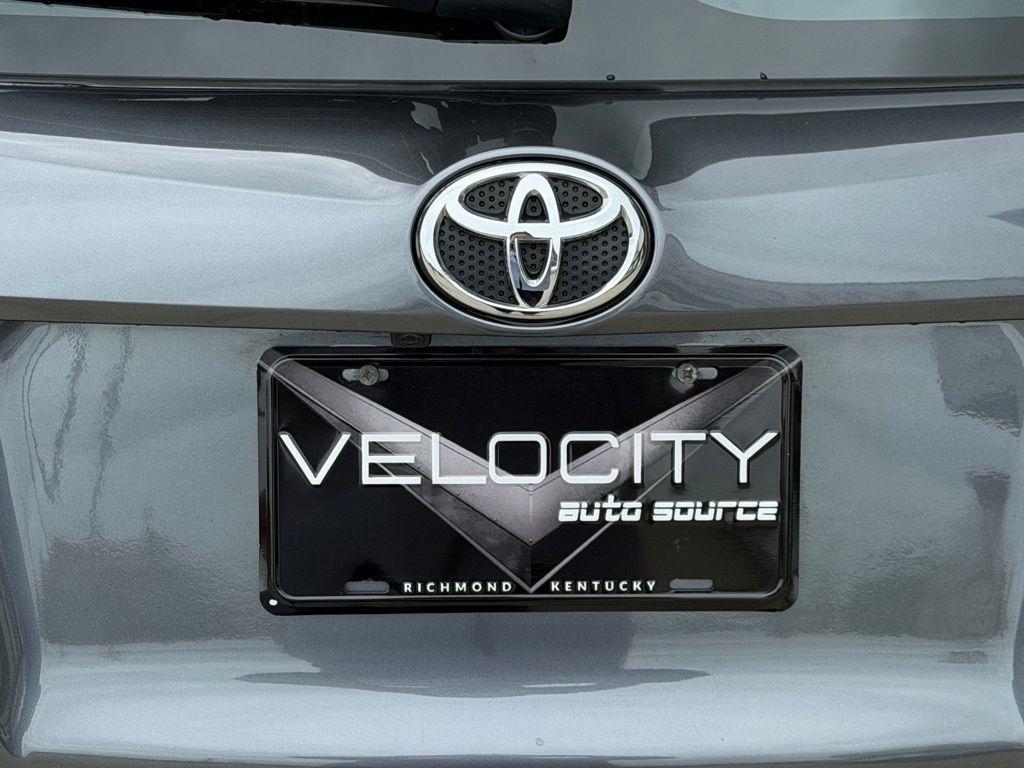 Toyota RAV4  2018