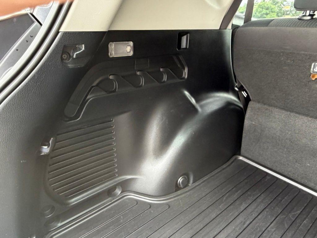 Toyota RAV4  2018