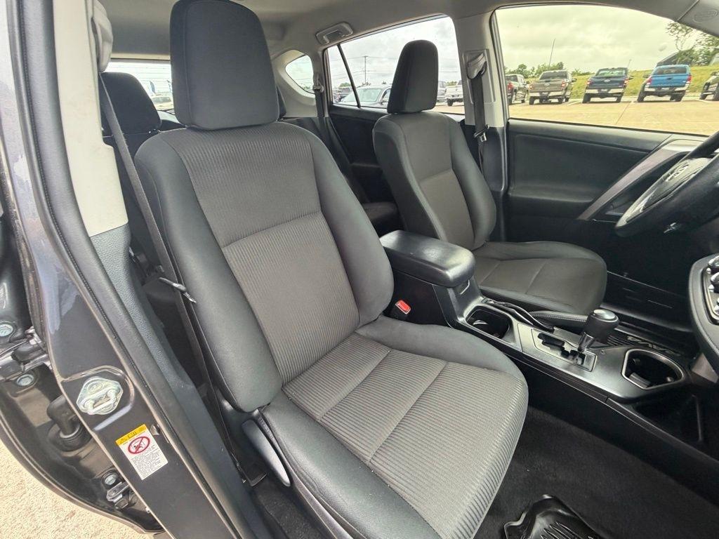 Toyota RAV4  2018