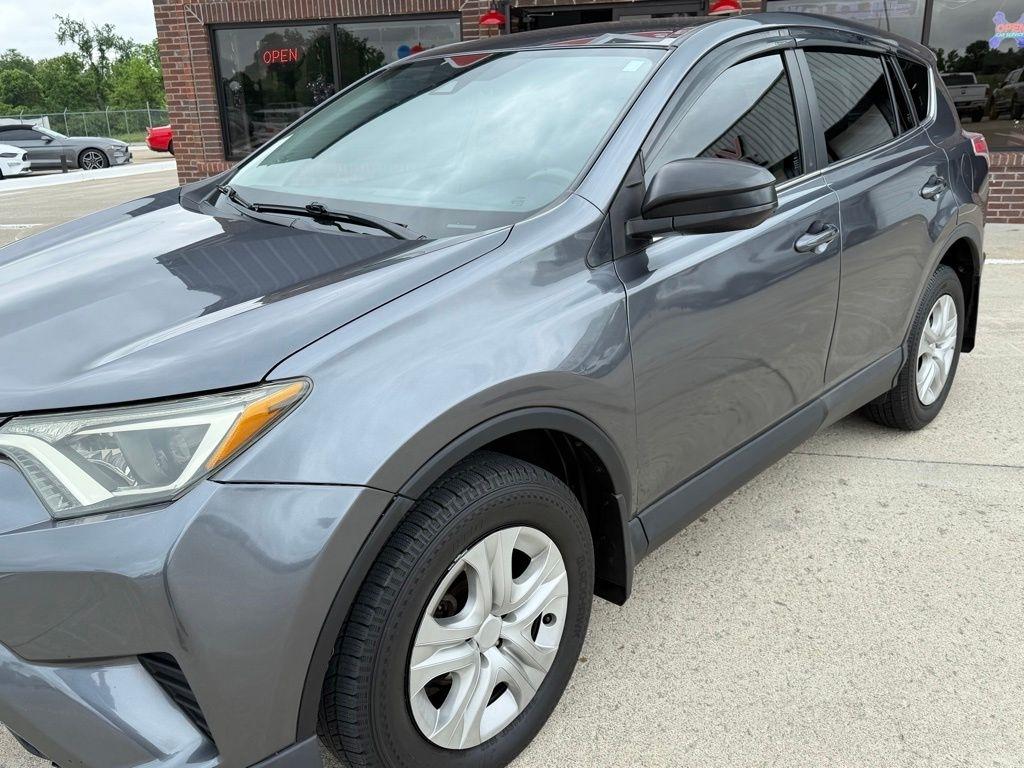 Toyota RAV4  2018