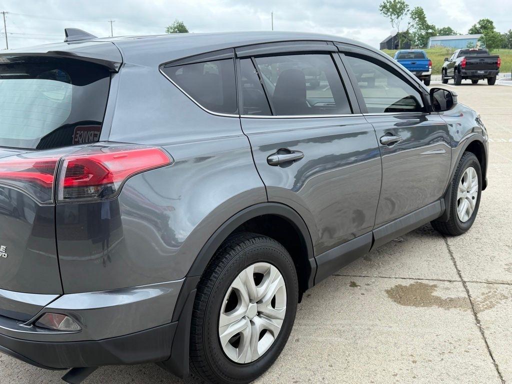Toyota RAV4  2018