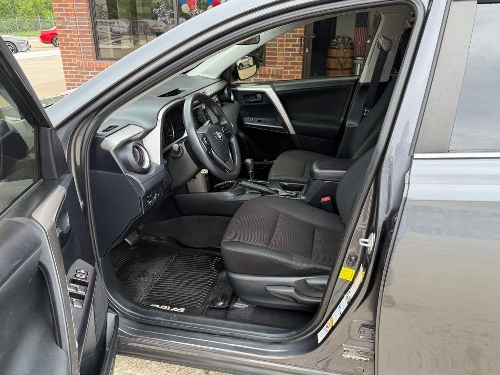 Toyota RAV4  2018