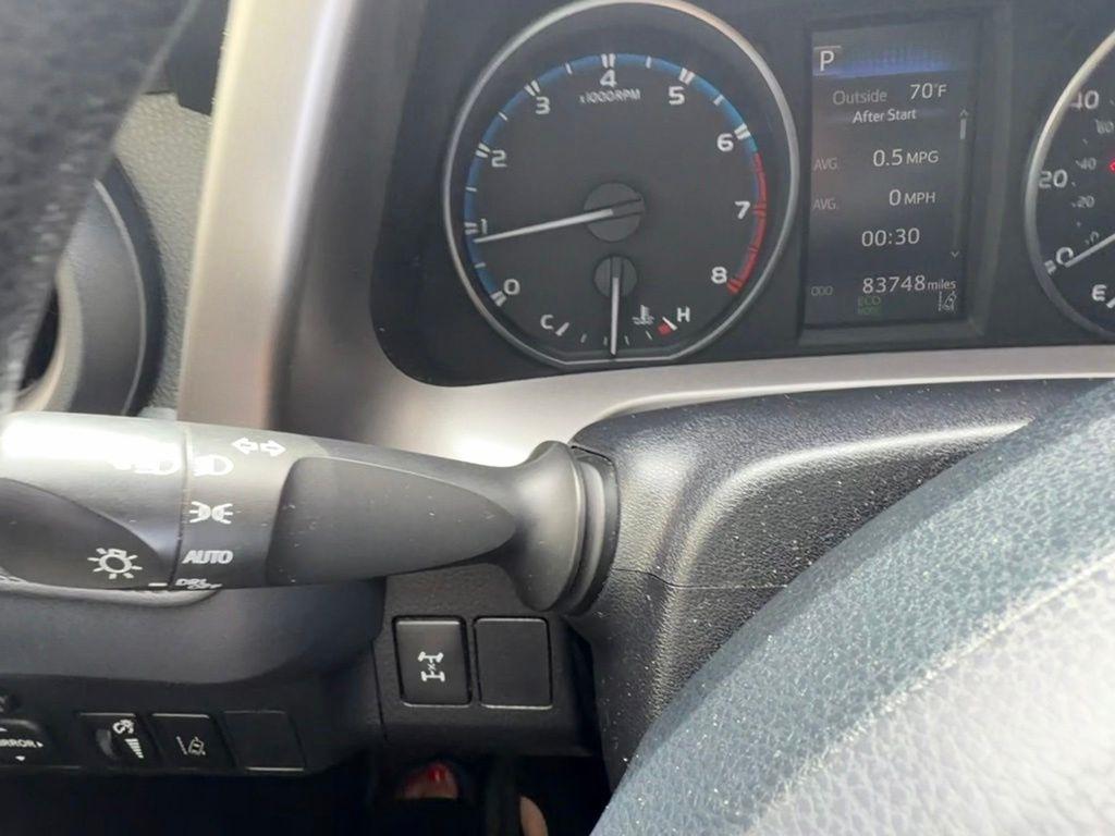 Toyota RAV4  2018
