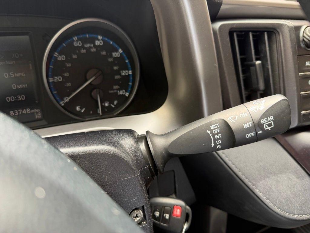 Toyota RAV4  2018
