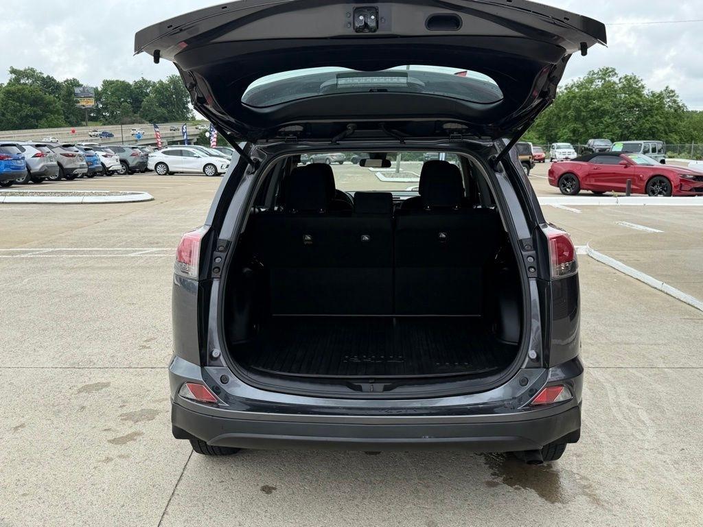 Toyota RAV4  2018
